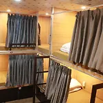 Vietstar Buffet Club & Hostel Star