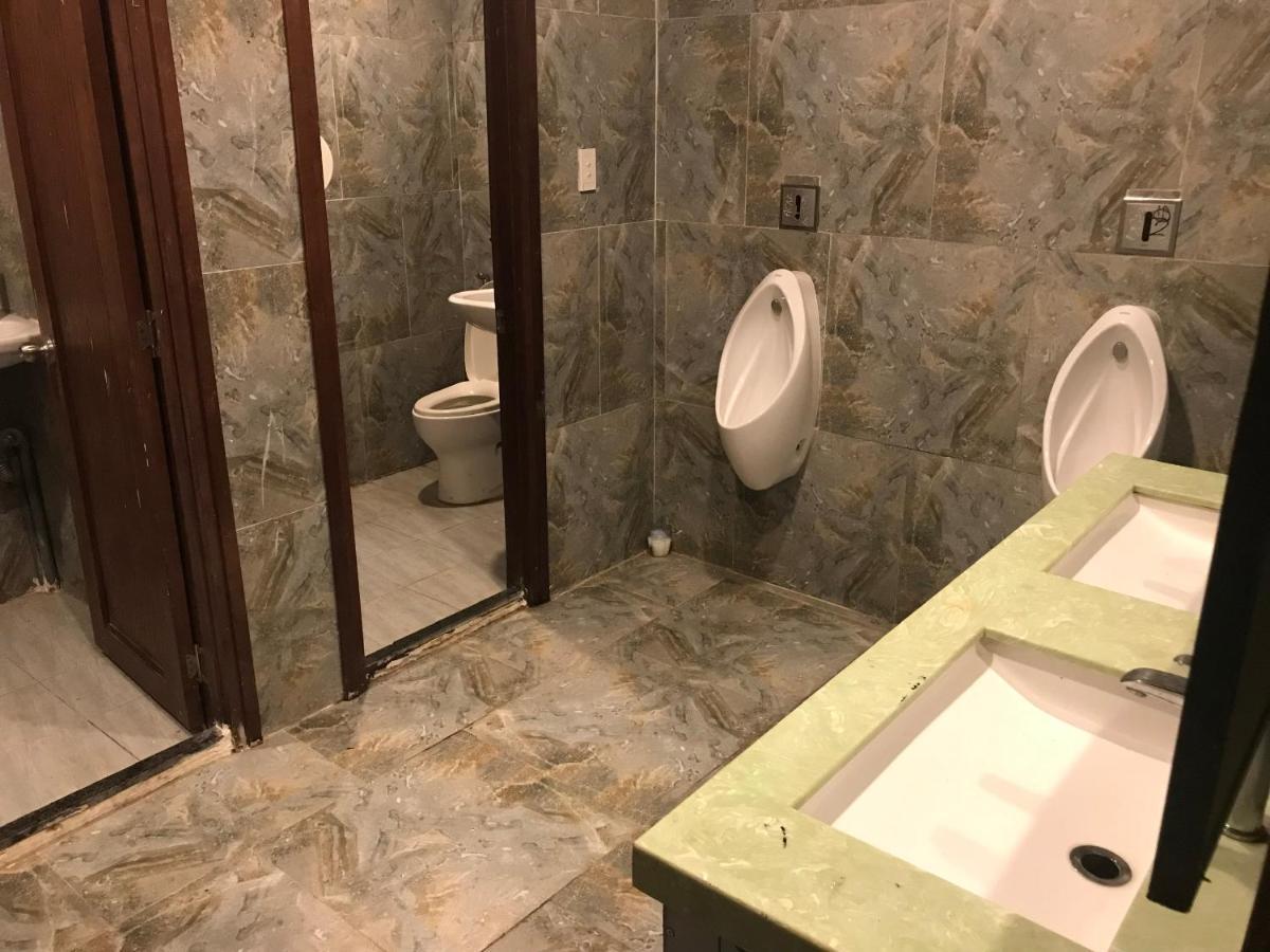 Vietstar Buffet Club & Star Hostel