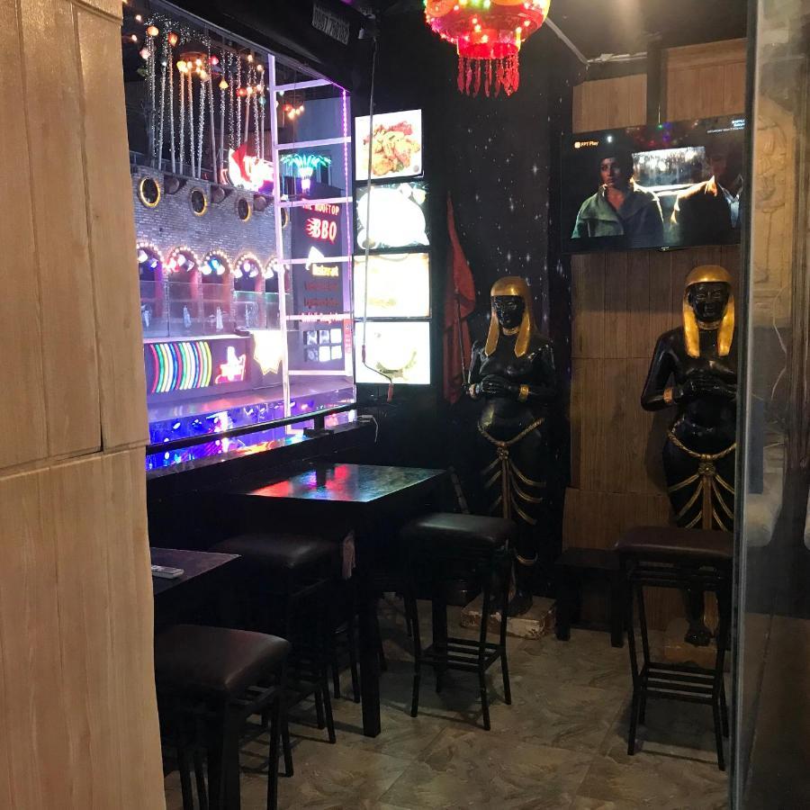 Vietstar Buffet Club & Star *